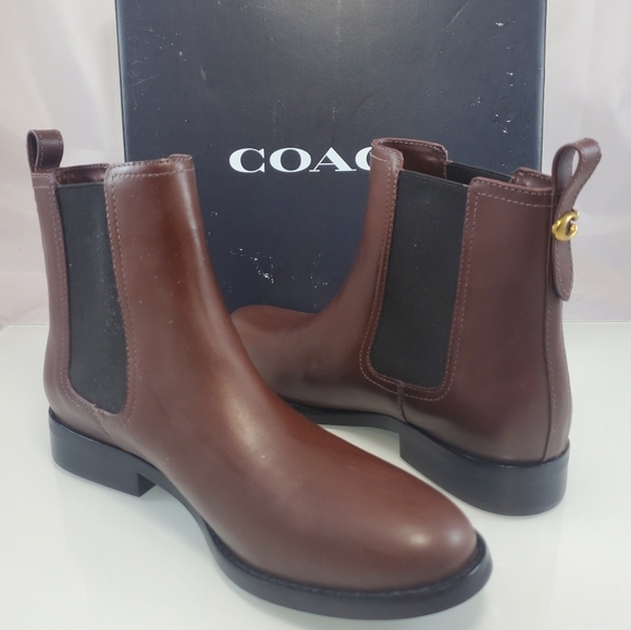 NWT$250 Coach Maeve 25mm Leather Ankle Bootie Logo Boots in Maple Brown Sz 8.5 - Picture 1 of 16